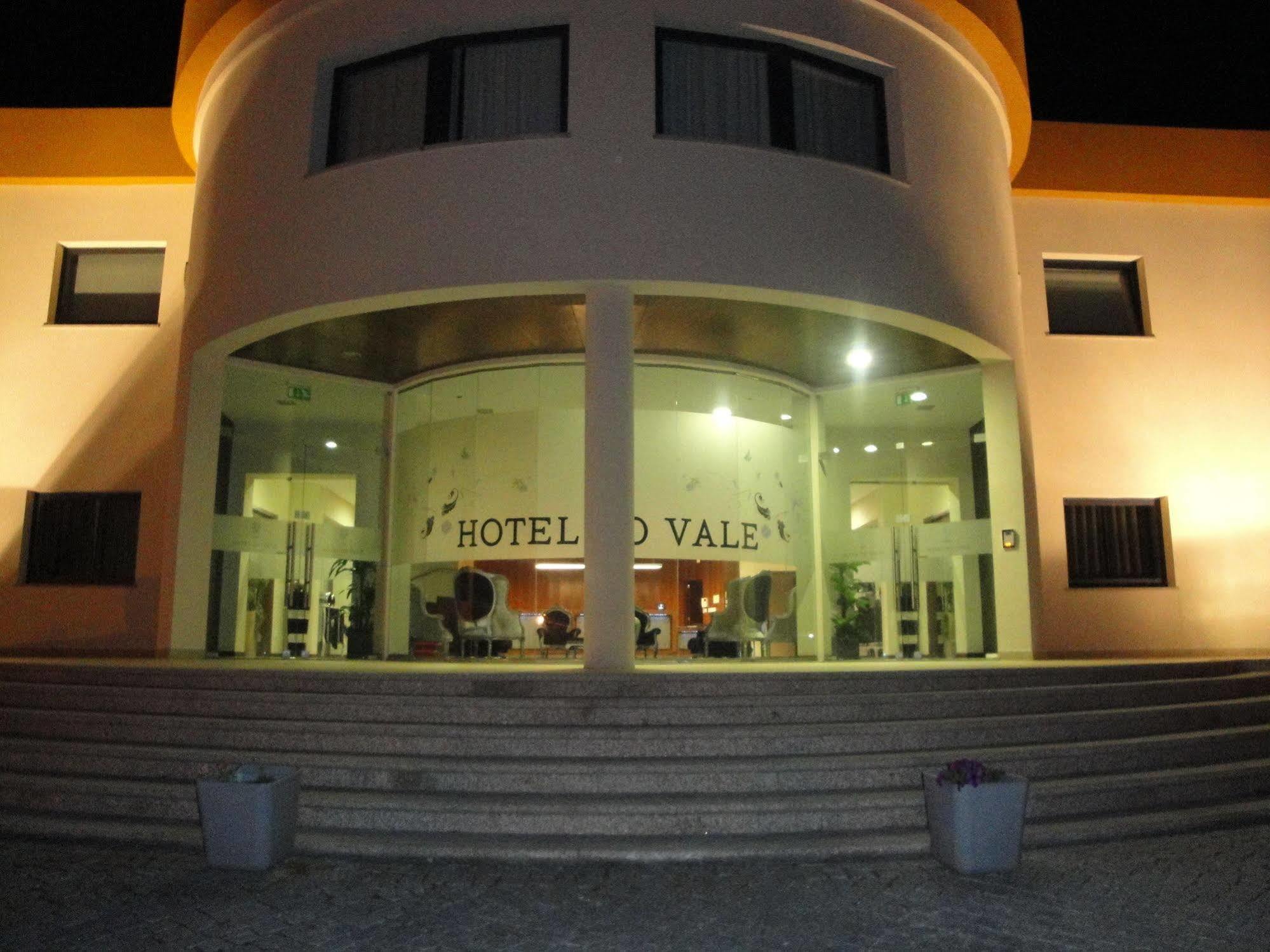 Hotel Do Vale Aguiar da Beira Exterior photo